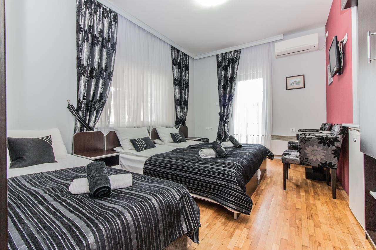 Villa Dudan Lakeview オフリド エクステリア 写真