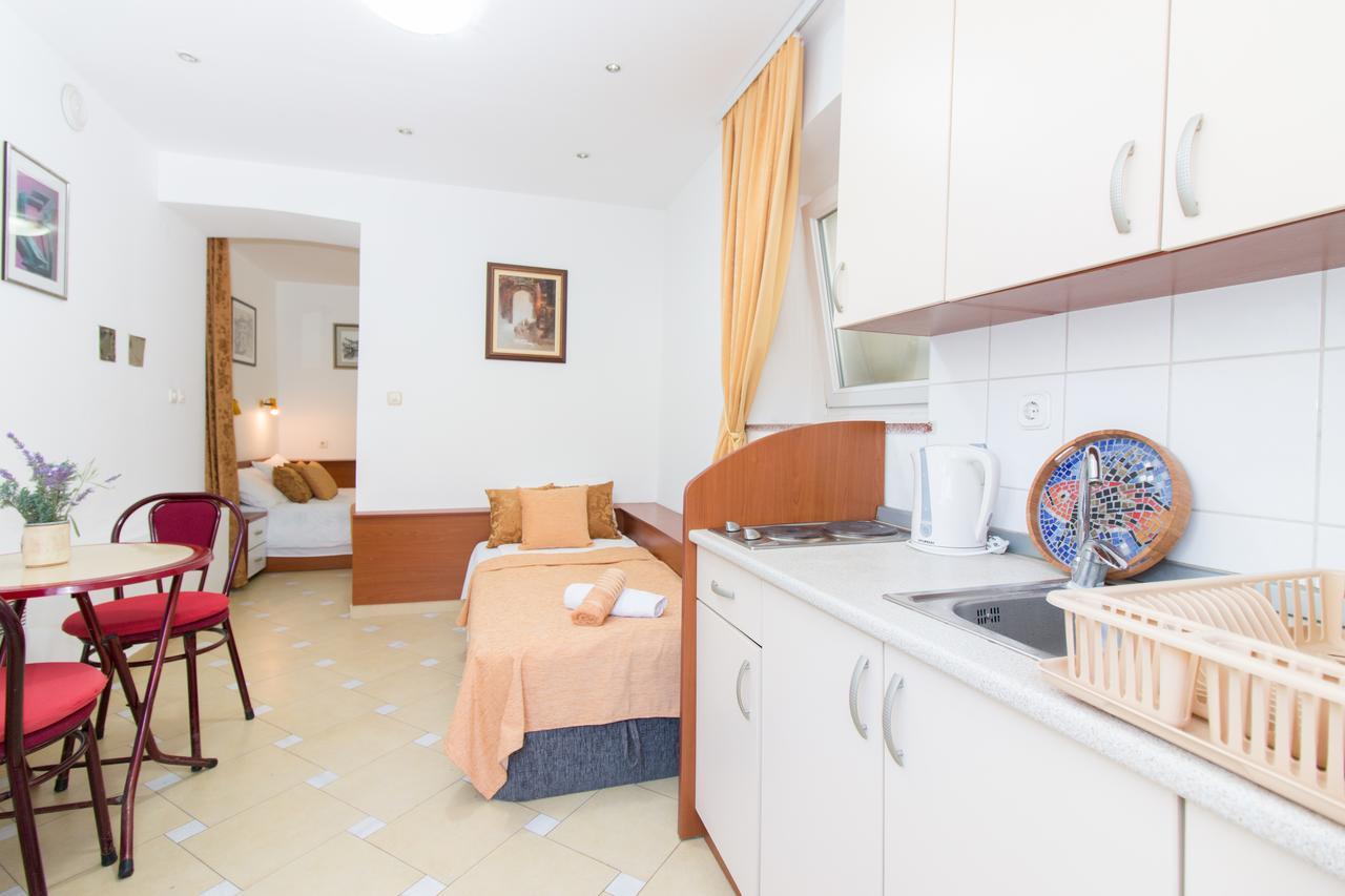 Villa Dudan Lakeview オフリド エクステリア 写真